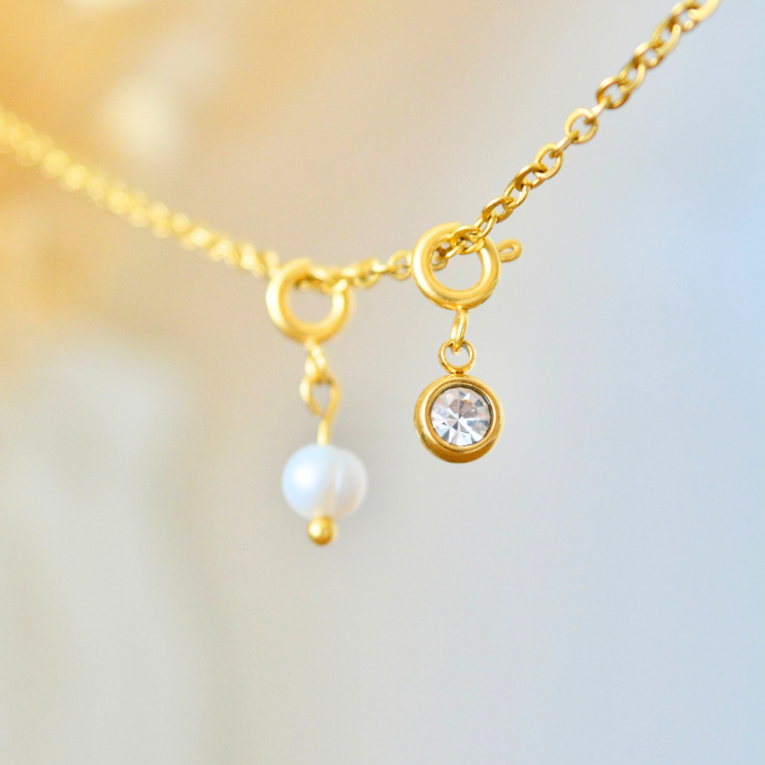 Charm perle et strass