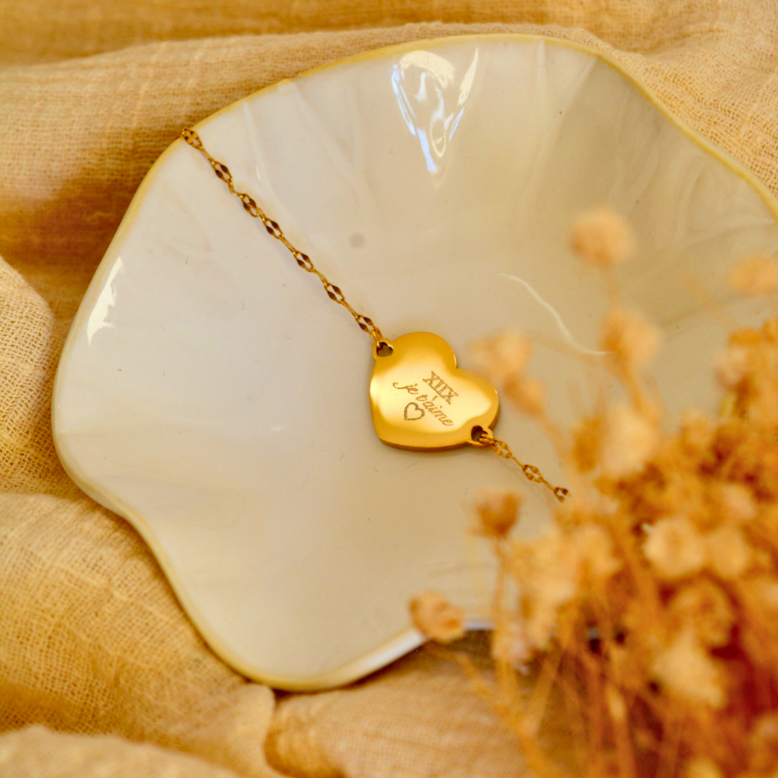 Bracelet coeur gravé Koralina